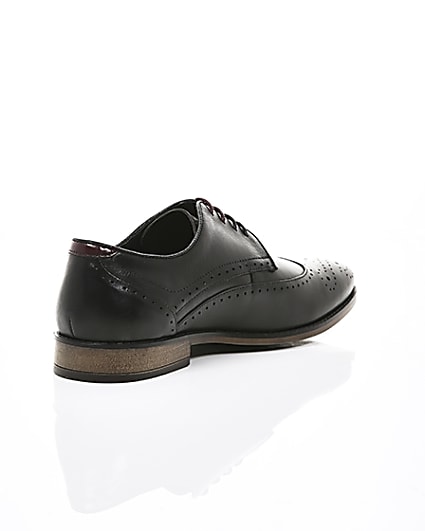 360 degree animation of product Black wide fit leather lace-up brogues frame-13