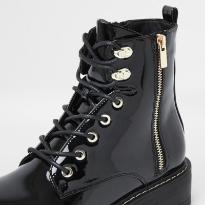 flat chunky boots