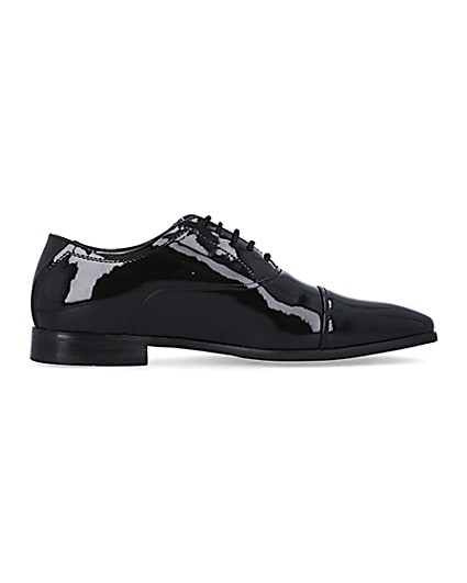 360 degree animation of product Black wide fit Patent Oxford shoes frame-15