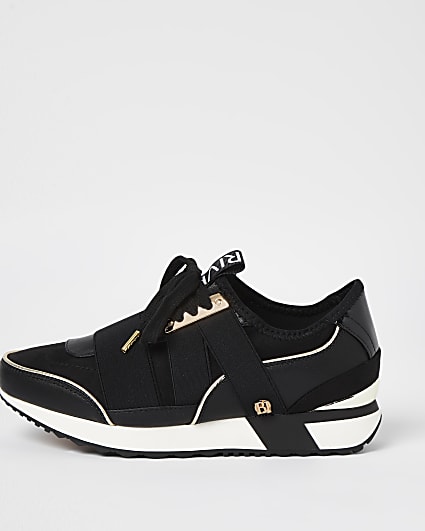 Black wide fit pull on runner trainers