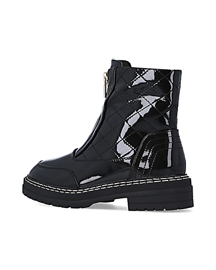 360 degree animation of product Black wide fit quilted ankle boots frame-5