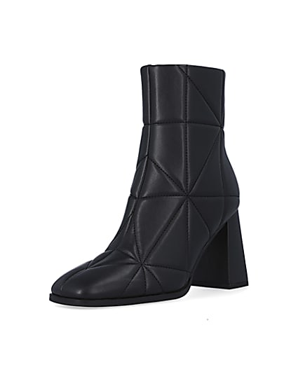 360 degree animation of product Black wide fit quilted heeled ankle boots frame-0
