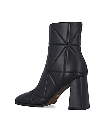 360 degree animation of product Black wide fit quilted heeled ankle boots frame-5