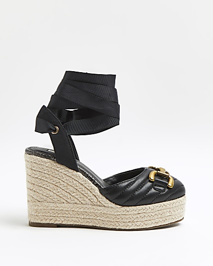 Black wide fit quilted wedges