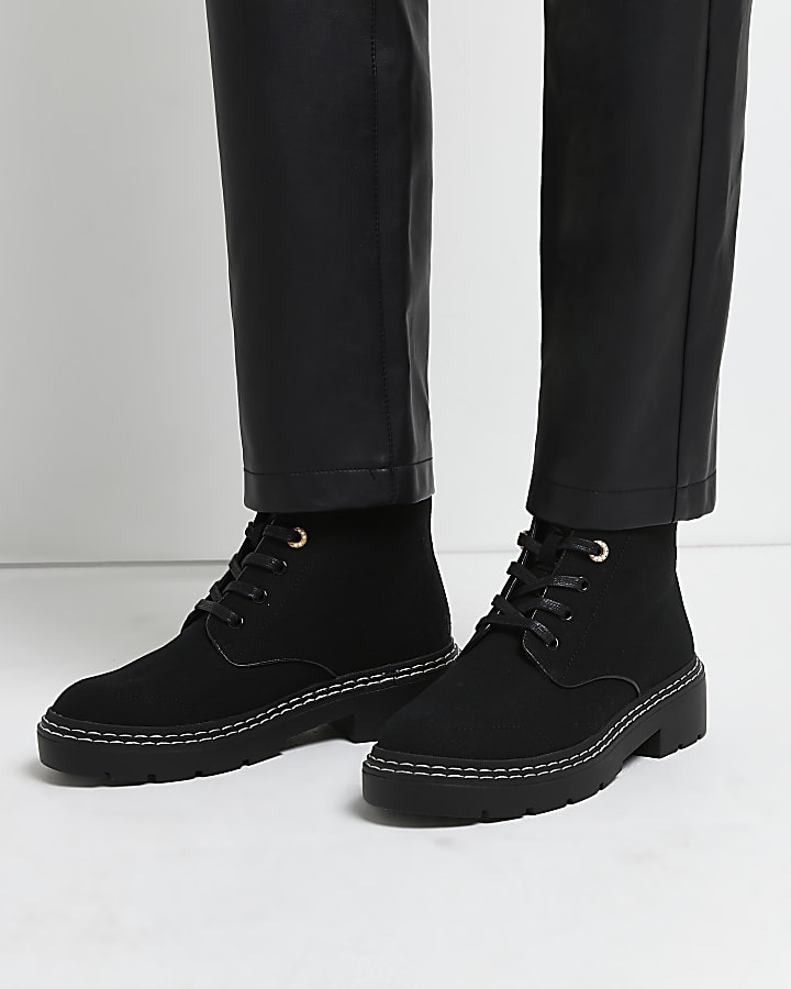 Black wide fit RI branded boots