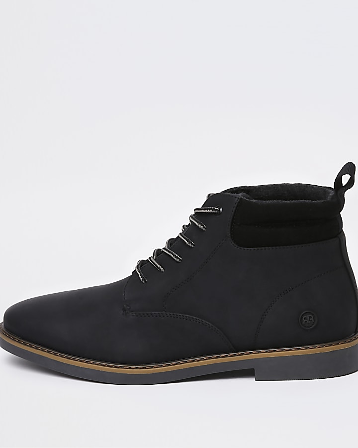 Black wide fit RI casual lace up chukka boots