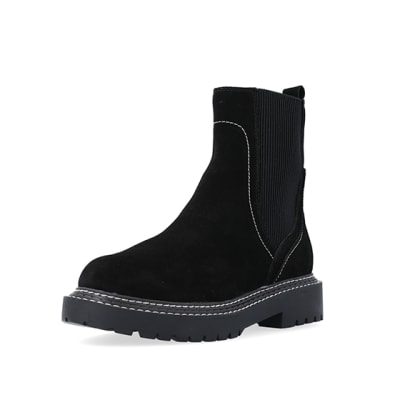 360 degree animation of product Black wide fit suede ankle boots frame-0
