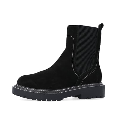 360 degree animation of product Black wide fit suede ankle boots frame-2