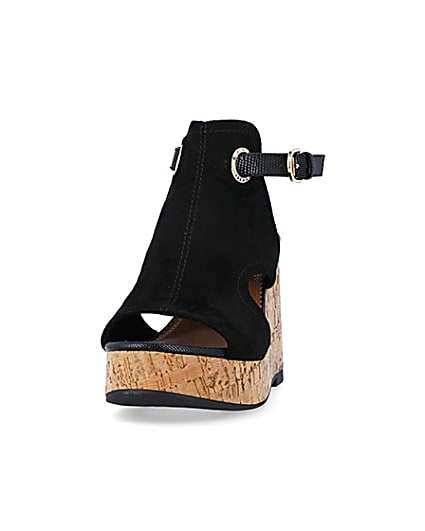 360 degree animation of product Black wide fit wedge heeled sandals frame-22
