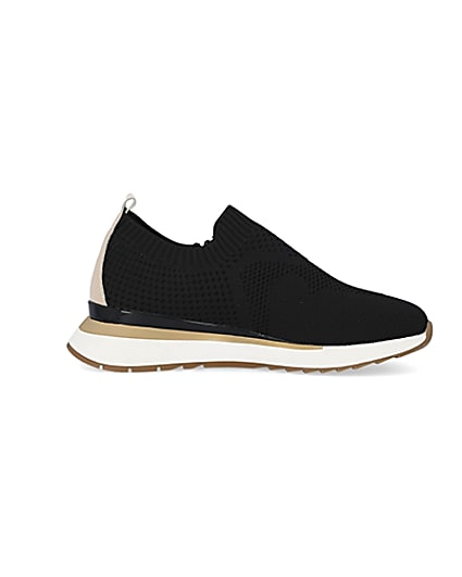 360 degree animation of product Black wide knitted trainers frame-15