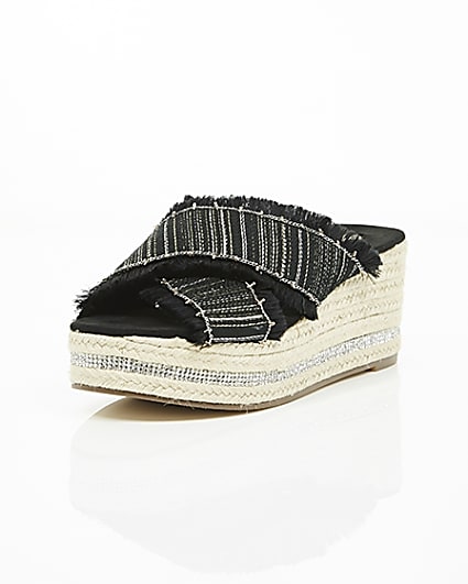 360 degree animation of product Black woven chain trim espadrille wedges frame-1
