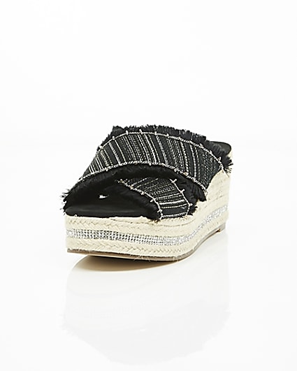 360 degree animation of product Black woven chain trim espadrille wedges frame-2