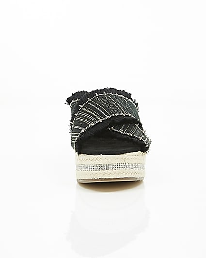 360 degree animation of product Black woven chain trim espadrille wedges frame-4