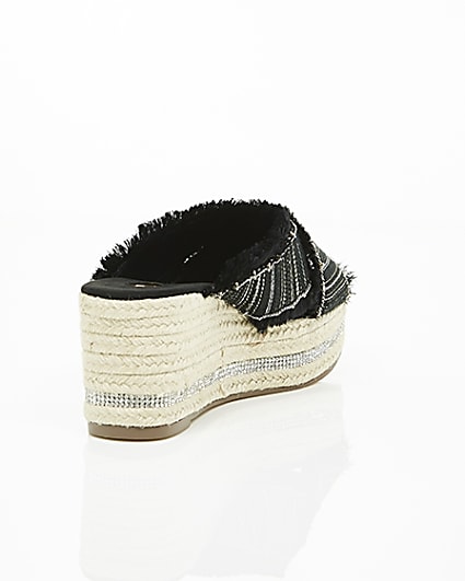 360 degree animation of product Black woven chain trim espadrille wedges frame-14