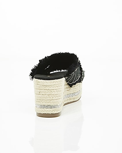 360 degree animation of product Black woven chain trim espadrille wedges frame-15