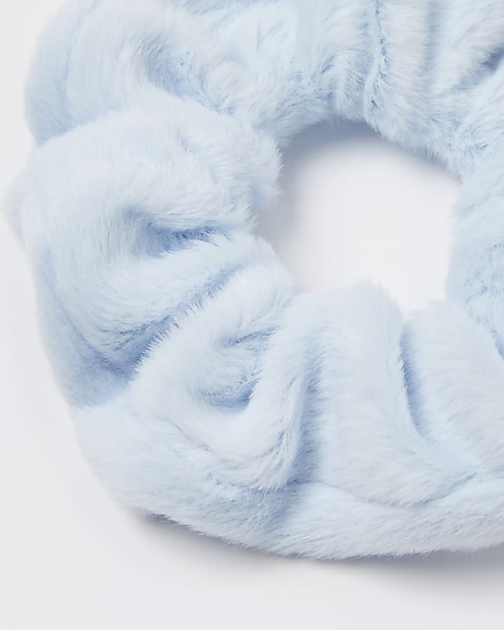 Blue faux fur hair scrunchie