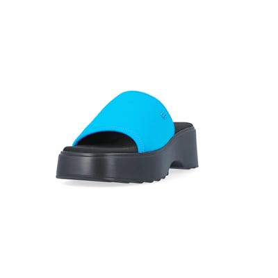 360 degree animation of product Blue Flatform Mule frame-23
