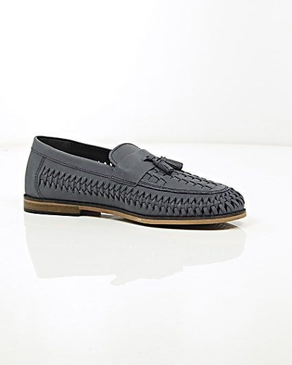 360 degree animation of product Blue leather woven tassel loafers frame-8