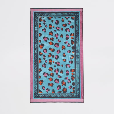 Blue leopard jacquard towel