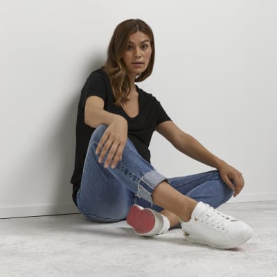 Blue mid rise maternity mom jeans