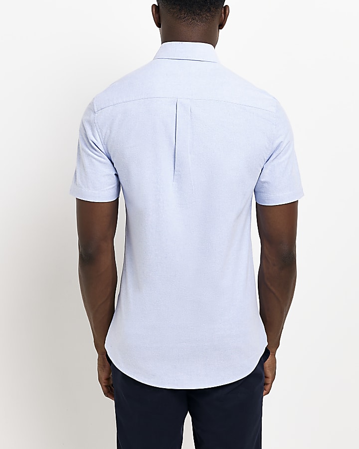 Blue muscle fit short sleeve oxford shirt