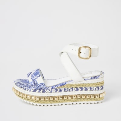 river island flatforms