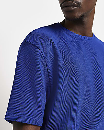 Blue Regular fit textured t-shirt