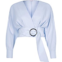 Blue ring belt long sleeve crop top
