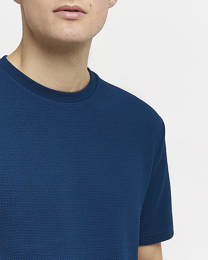 Blue slim fit textured t-shirt
