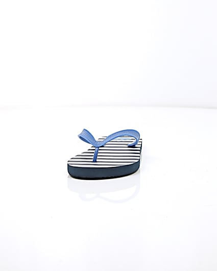 360 degree animation of product Blue stripe print flip flops frame-3