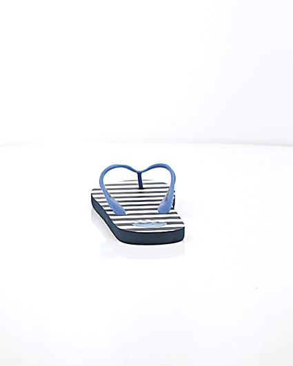 360 degree animation of product Blue stripe print flip flops frame-16