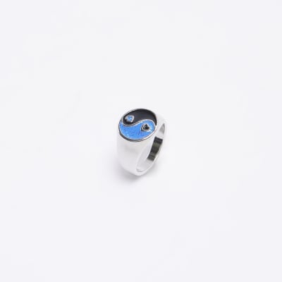 Blue yin and yang ring
