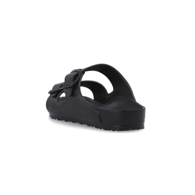 360 degree animation of product Boys black Birkenstock sandals frame-7