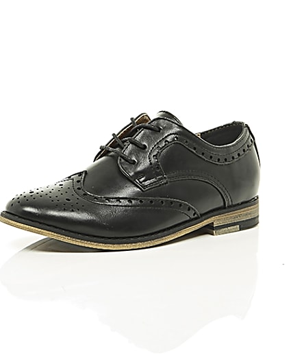 360 degree animation of product Boys black brogues frame-0