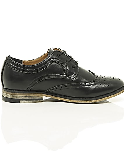 360 degree animation of product Boys black brogues frame-10