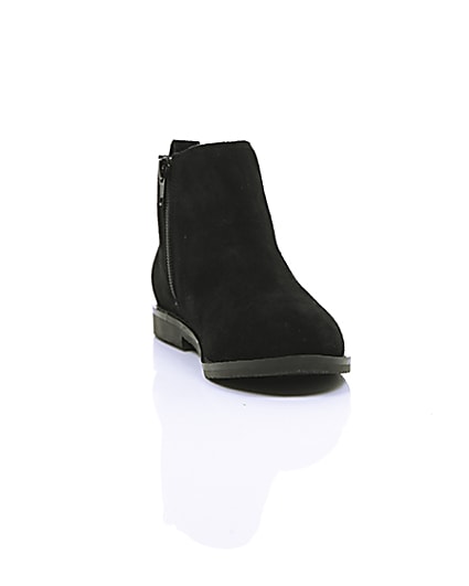 360 degree animation of product Boys black chelsea boots frame-5