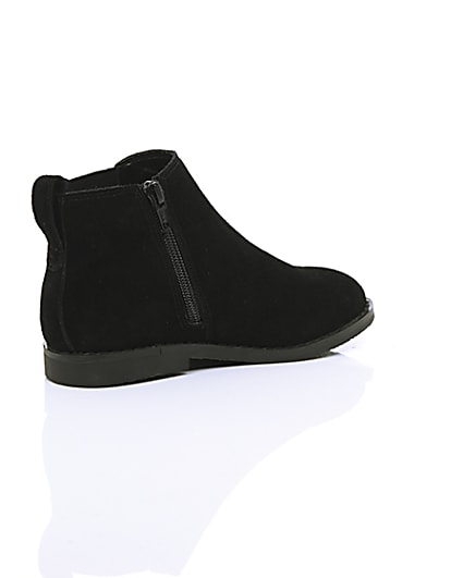 360 degree animation of product Boys black chelsea boots frame-12