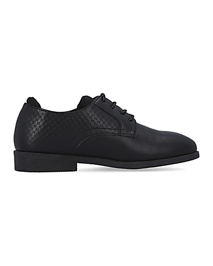 360 degree animation of product Boys black Embossed shoes frame-14