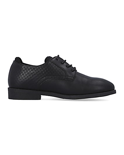 360 degree animation of product Boys black Embossed shoes frame-15