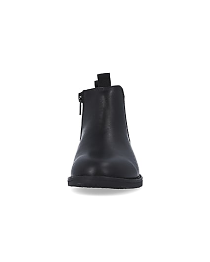 360 degree animation of product Boys black Leather Chelsea Boots frame-21