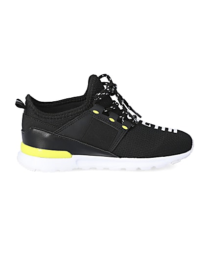 360 degree animation of product Boys black mesh 'Svnth' runner trainers frame-15