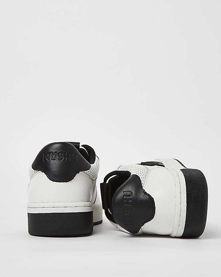 Boys black NUSHU perforated court trainers