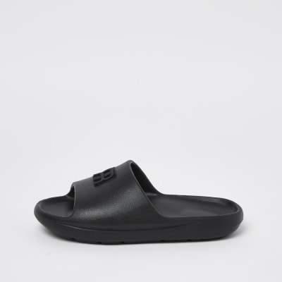junior black sliders