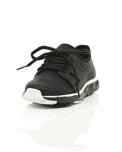 360 degree animation of product Boys black runner trainers frame-2
