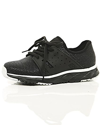 360 degree animation of product Boys black runner trainers frame-23