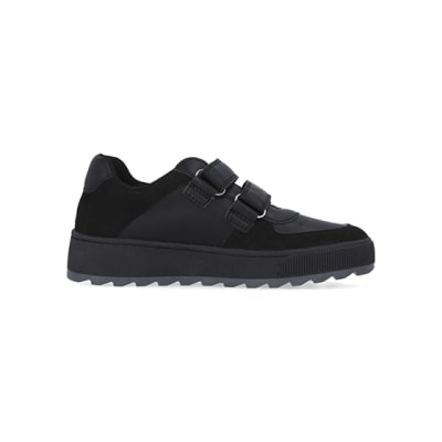 360 degree animation of product Boys black velcro plimsolls frame-15