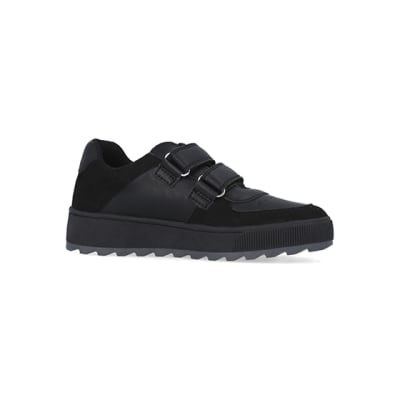 360 degree animation of product Boys black velcro plimsolls frame-16