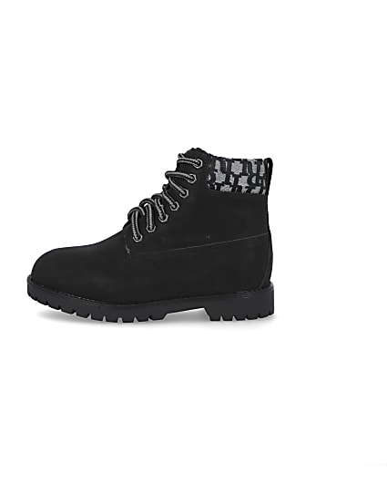 360 degree animation of product Boys black wide fit RI jacquard ankle boots frame-3