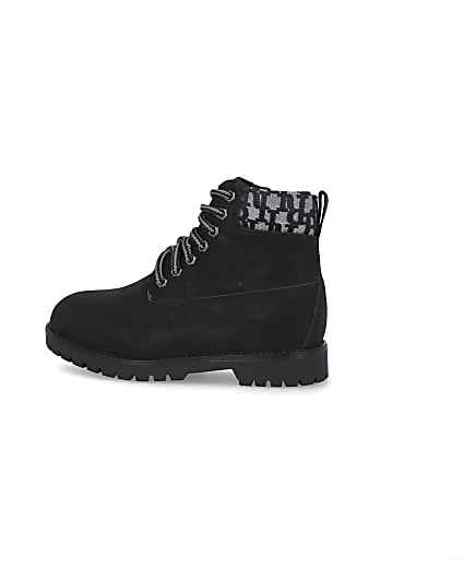 360 degree animation of product Boys black wide fit RI jacquard ankle boots frame-4