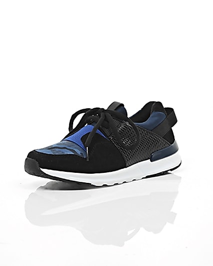 360 degree animation of product Boys blue camo insert runner trainers frame-0